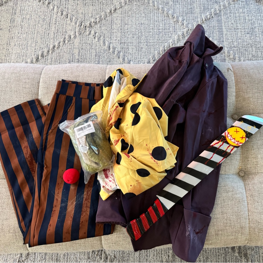 Men’s Halloween costume, killer clown, circus ringmaster- still available!